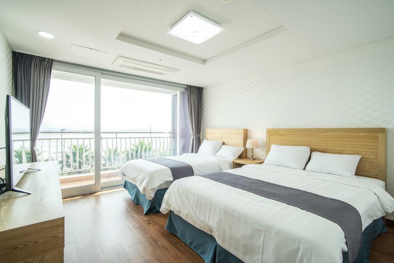 Breeze Bay Hotel Seogwipo Exterior foto