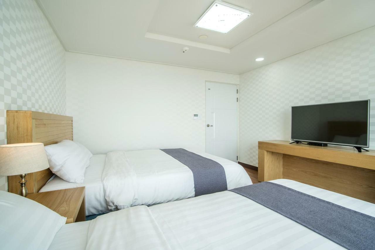 Breeze Bay Hotel Seogwipo Exterior foto
